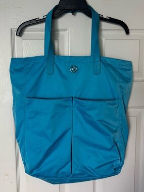 Lululemon Go With The Flow Bag